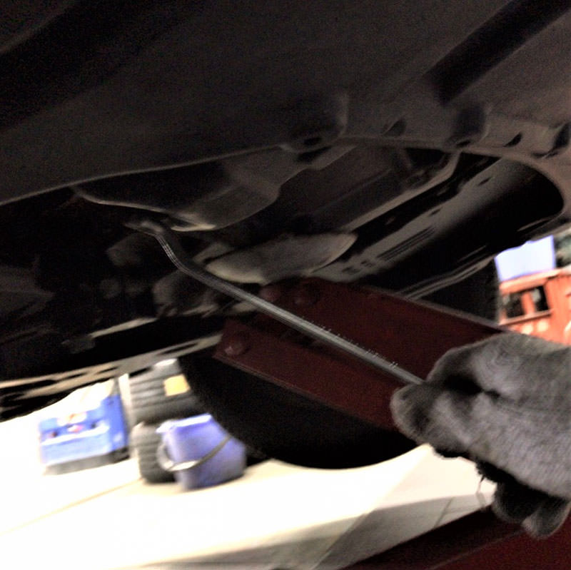 日産 NV200バネット エンジンオイル交換 平成26年式 | 「Car Repairs」