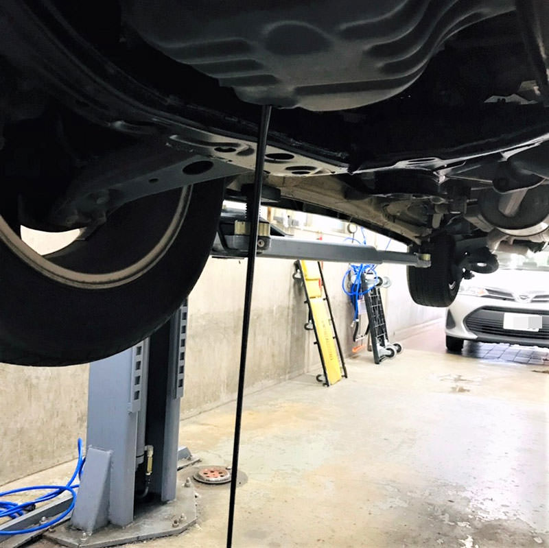 トヨタ エスティマ エンジンオイル交換 平成15年式 車の修理 整備は Car Repairs